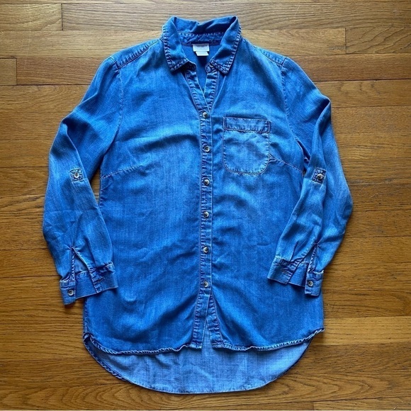 Chico’s Tencel Chambray button down - Picture 1 of 11